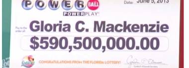 Vrouw die jackpot won van $590,5 miljoen klaagt zoon aan